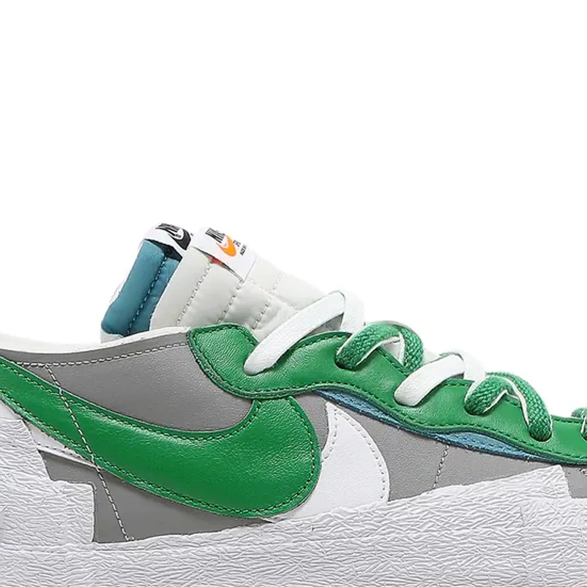 Nike Blazer Low x Sacai 'Medium Grey Classic Green'