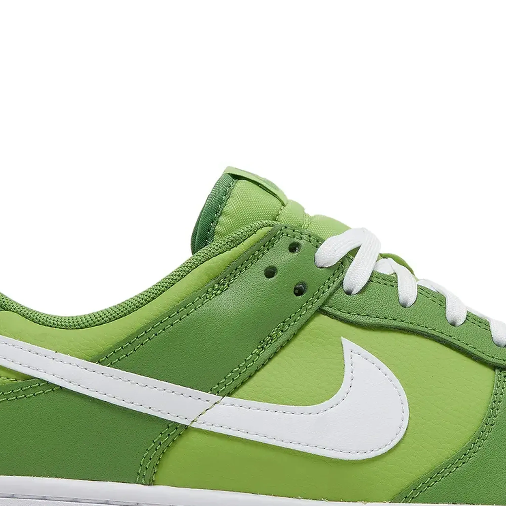 Nike Dunk Low 'Chlorophyll' (2022)