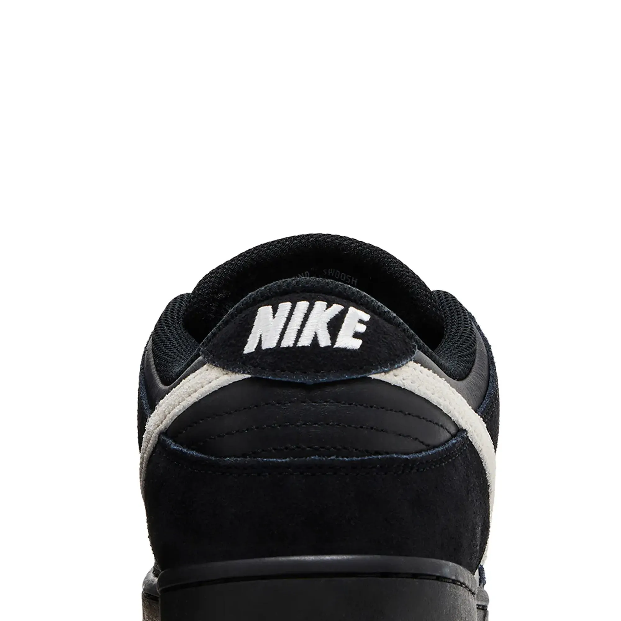 Nike Dunk Low Pro SB 'Black White Gum' (2025)