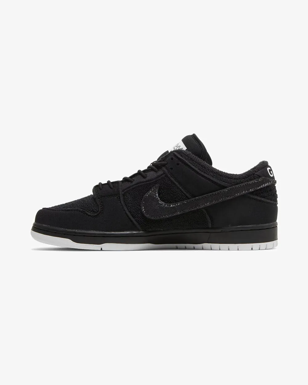 NIKE SB DUNK LOW PRO 'GNARHUNTERS'