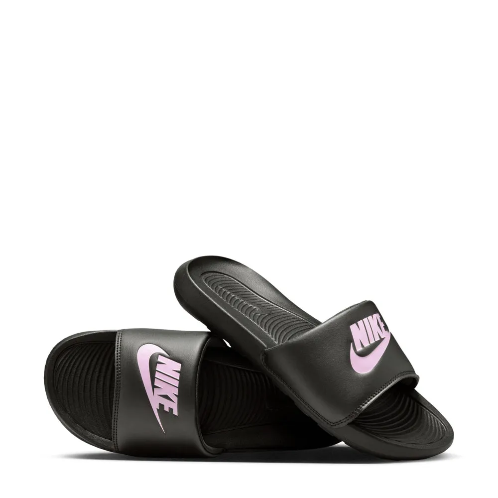 nike Victori One - Womens