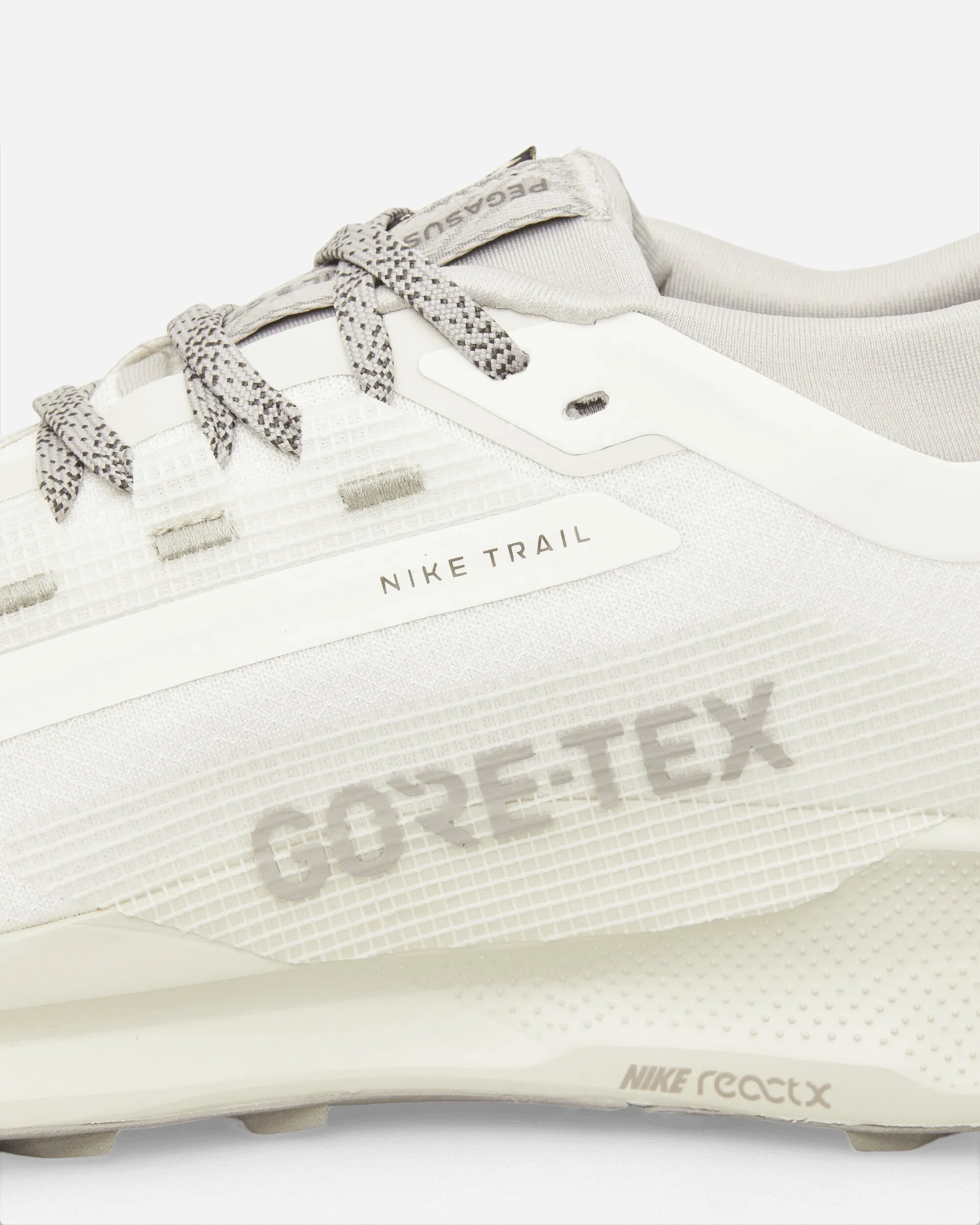 Pegasus Trail 5 GORE-TEX Sneakers Summit White / College Grey