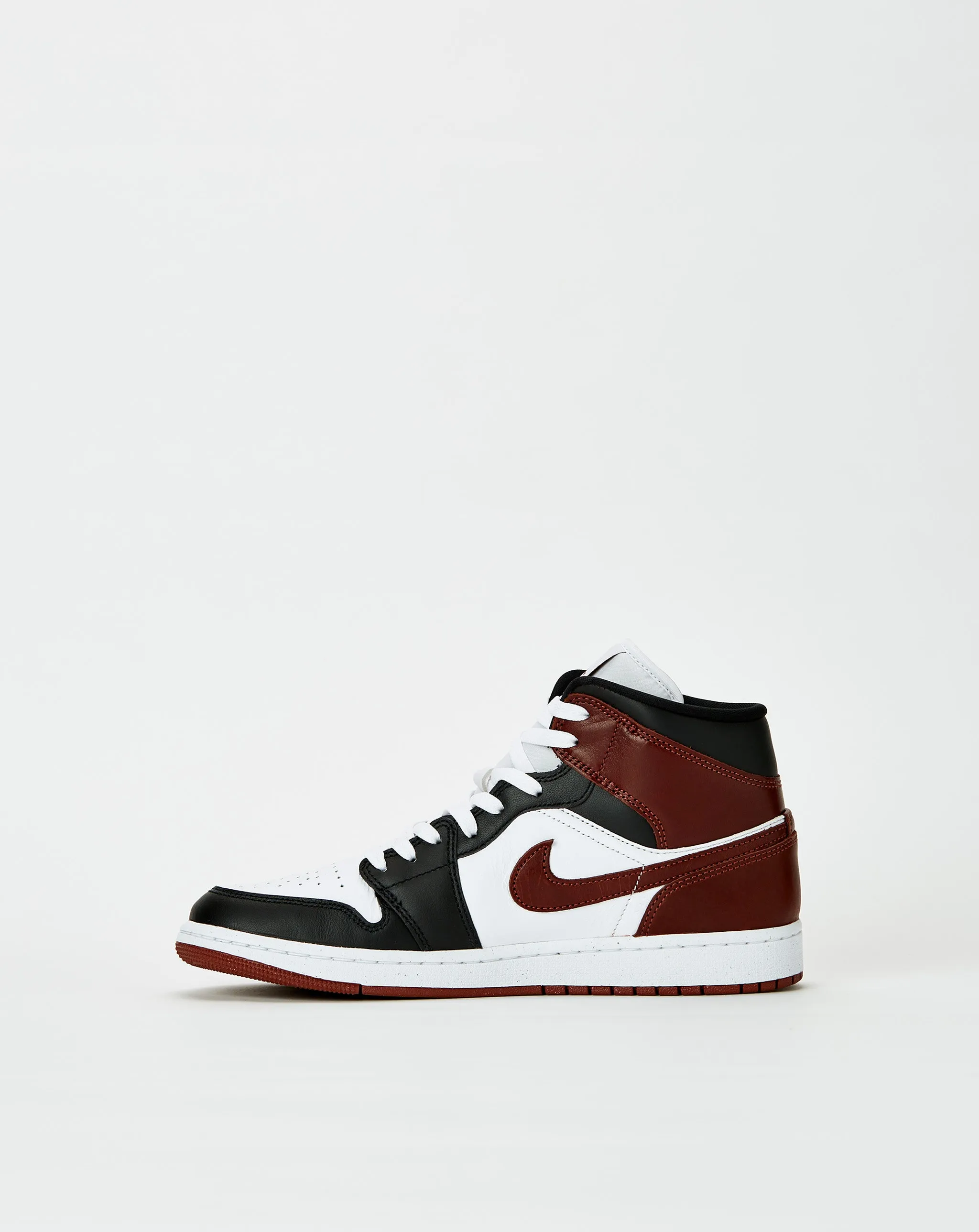 Shoes Air Jordan Air Jordan 1 Mid SE