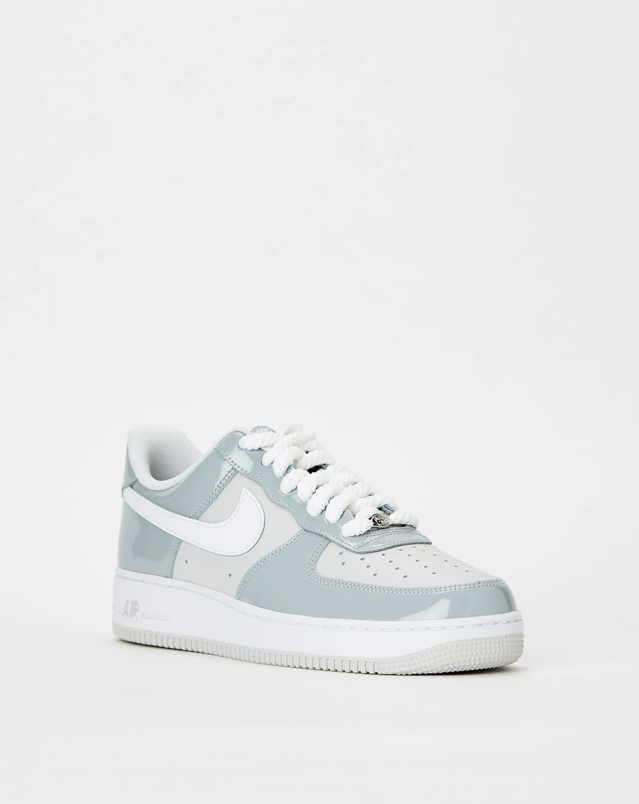 Shoes Nike Air Force 1 '07 LV8