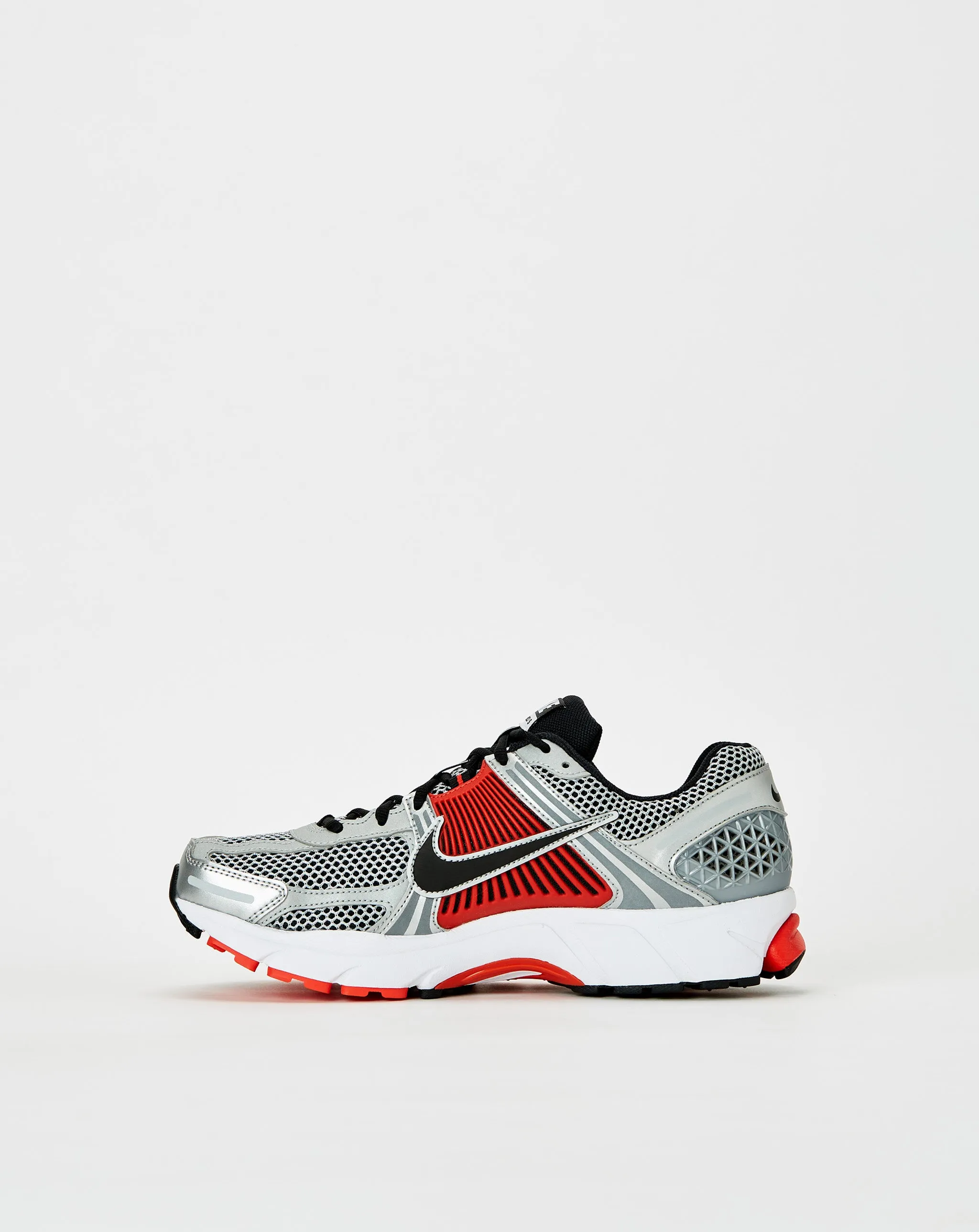 Shoes Nike Zoom Vomero 5