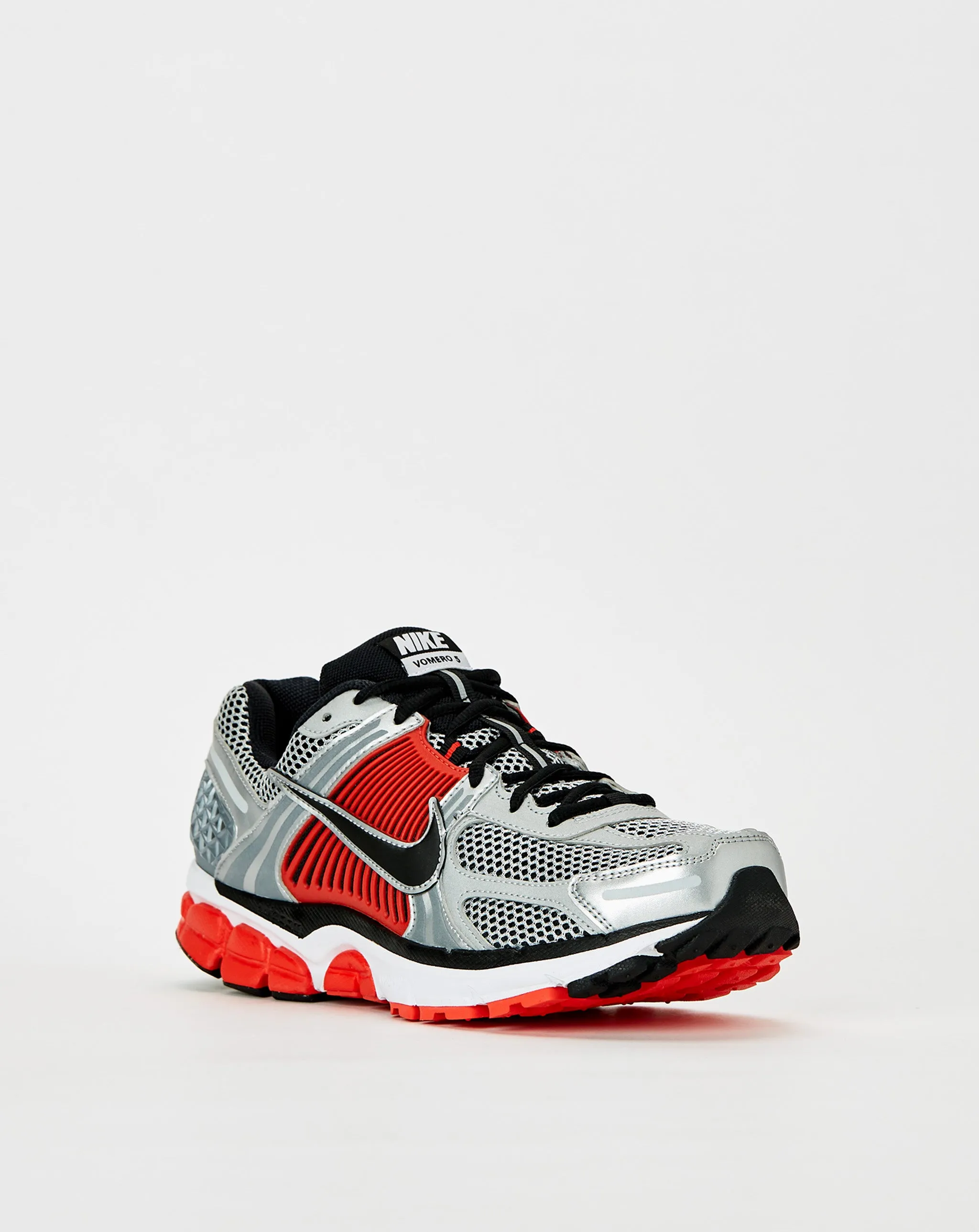 Shoes Nike Zoom Vomero 5